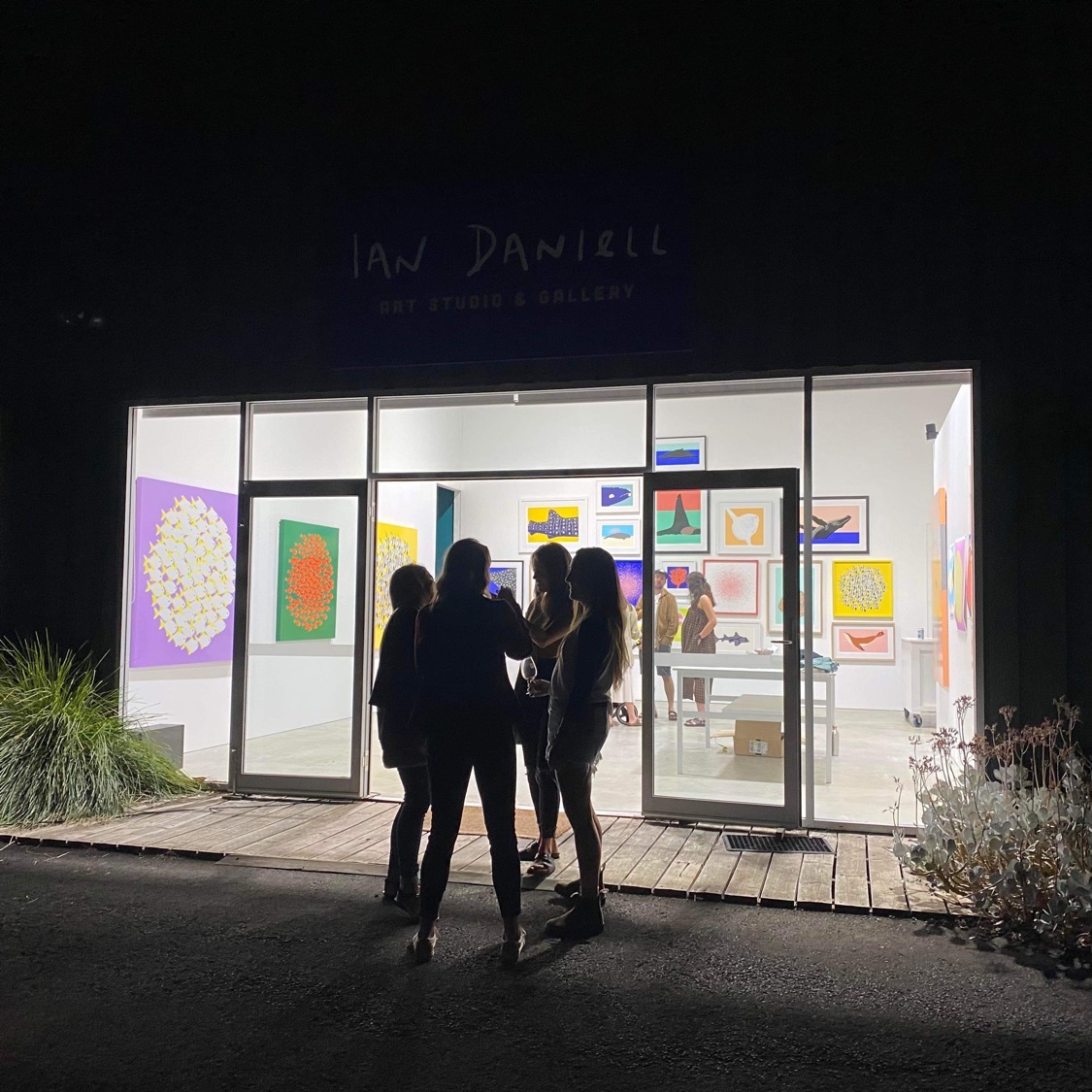 Ian-Daniell-Art-Studio-and-Gallery-by-night